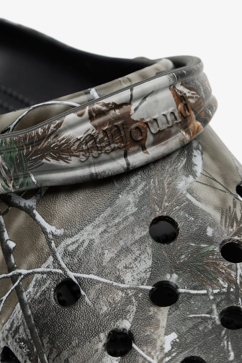 JJJJound Crocs Classic Clogs - Realtree/Black