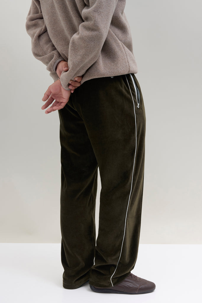 Relaxed Velour Track Pant - Olive – JJJJound