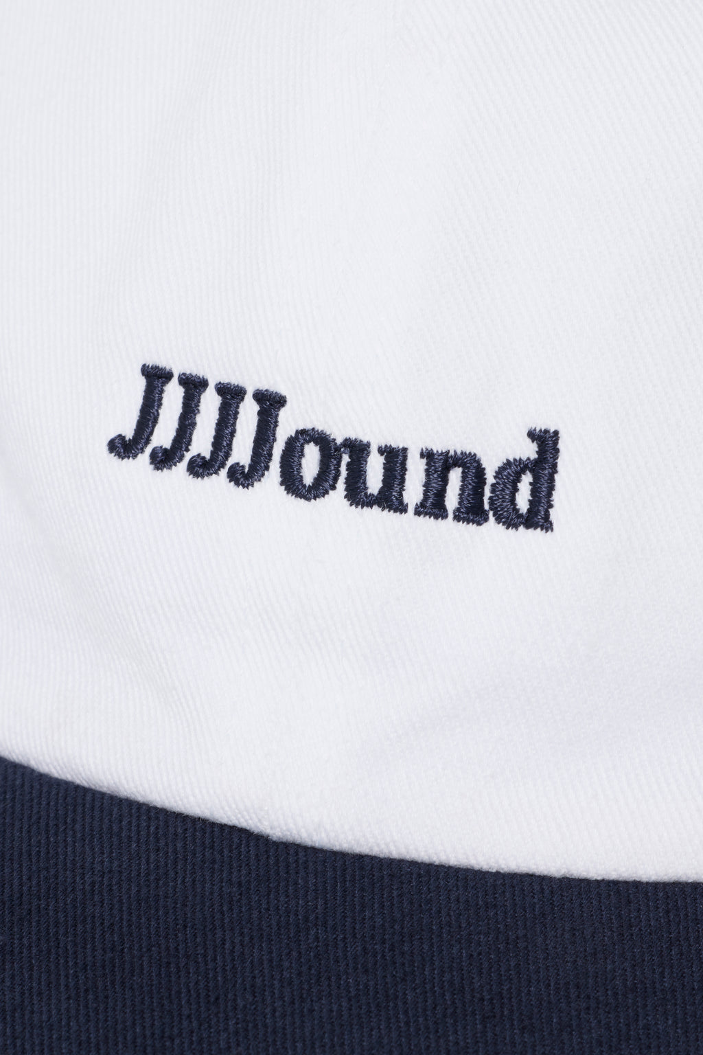Logo Weekend Cap - White/Navy