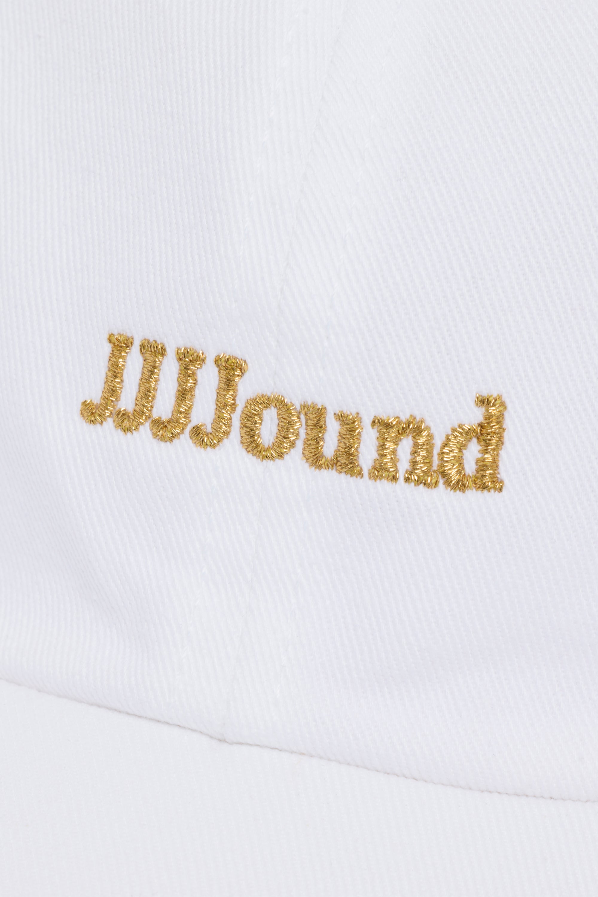 Logo Weekend Cap - White/Gold