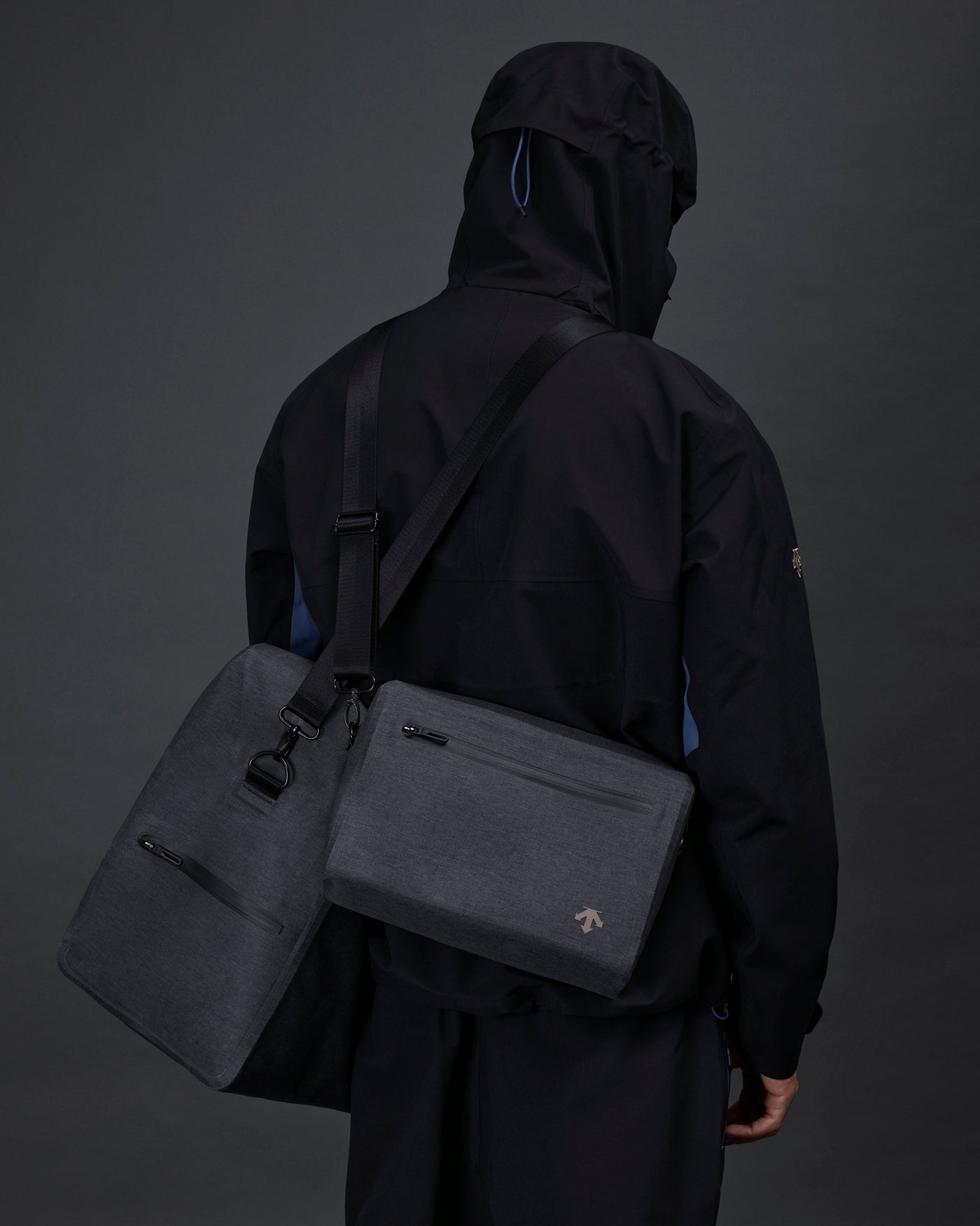 DESCENTE HALF STAND CADDY BAG