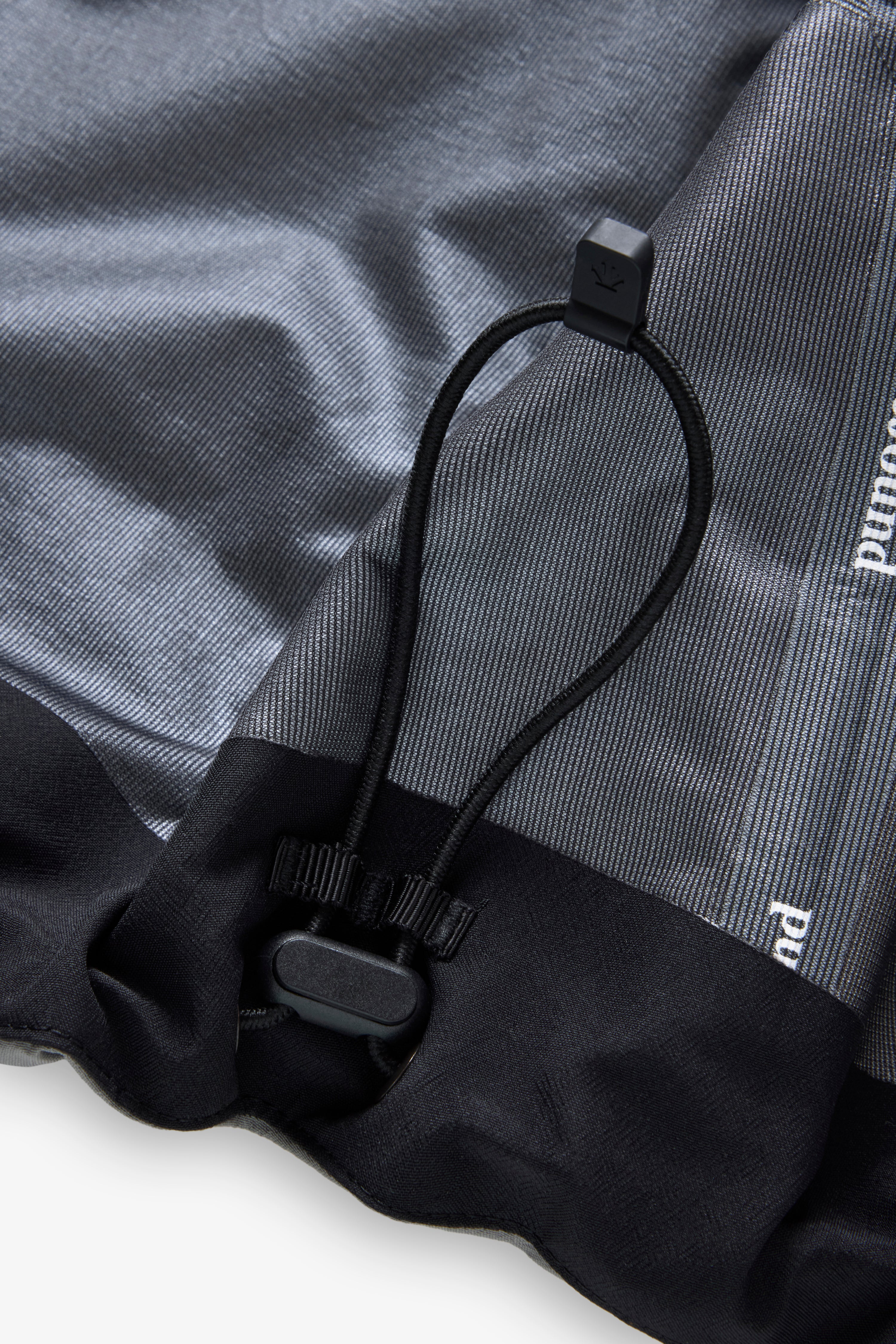 JJJJound Descente Hardshell Parka - Black/Charcoal