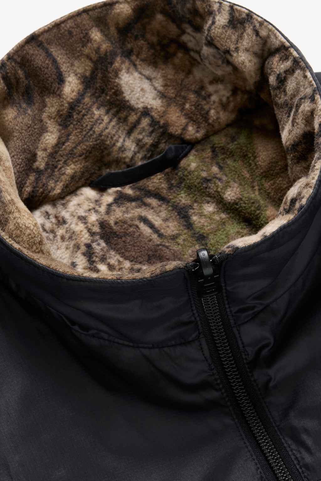 JJJJound Descente Reversible Vest - Black/Charcoal