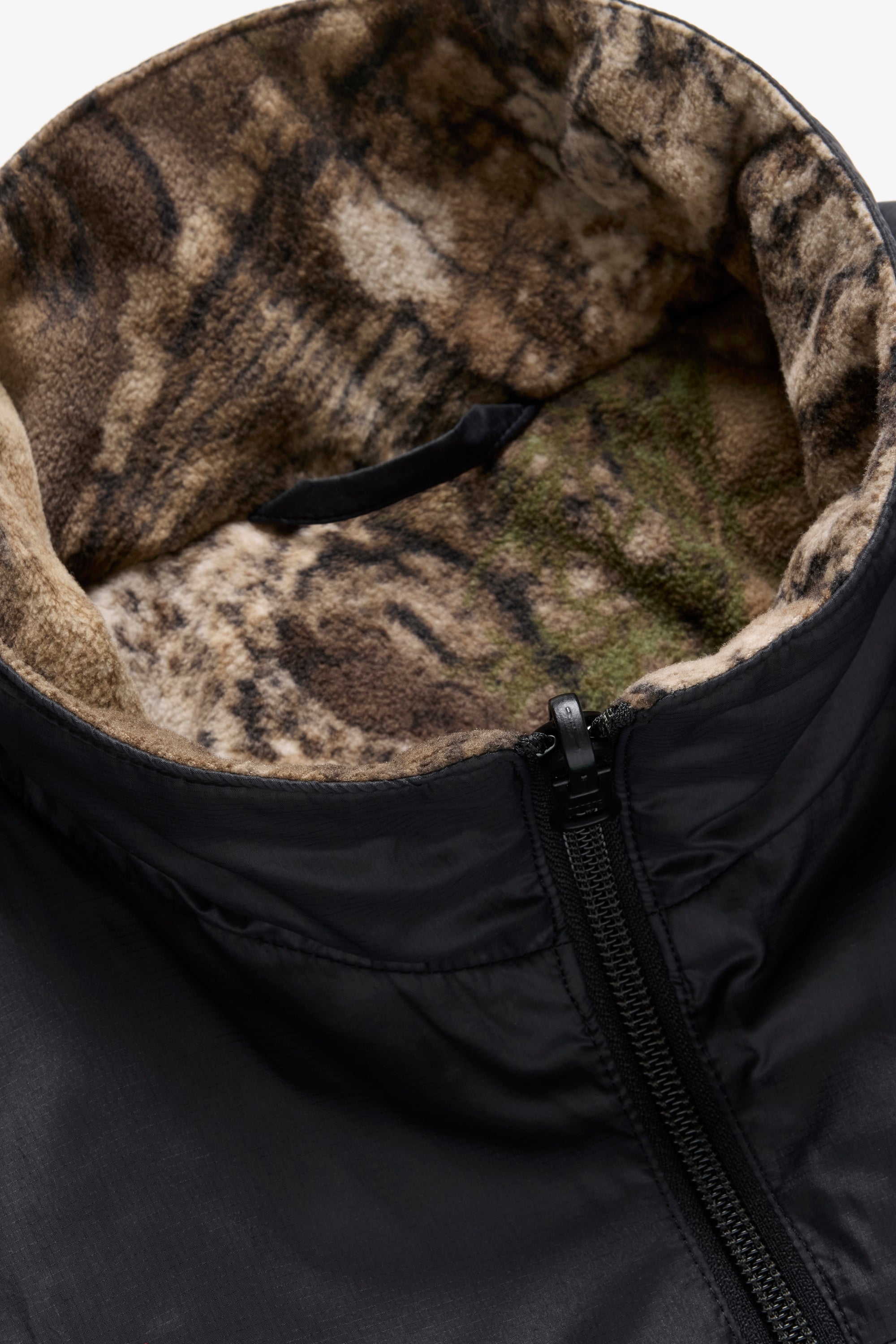 JJJJound Descente Reversible Vest - Black/Charcoal