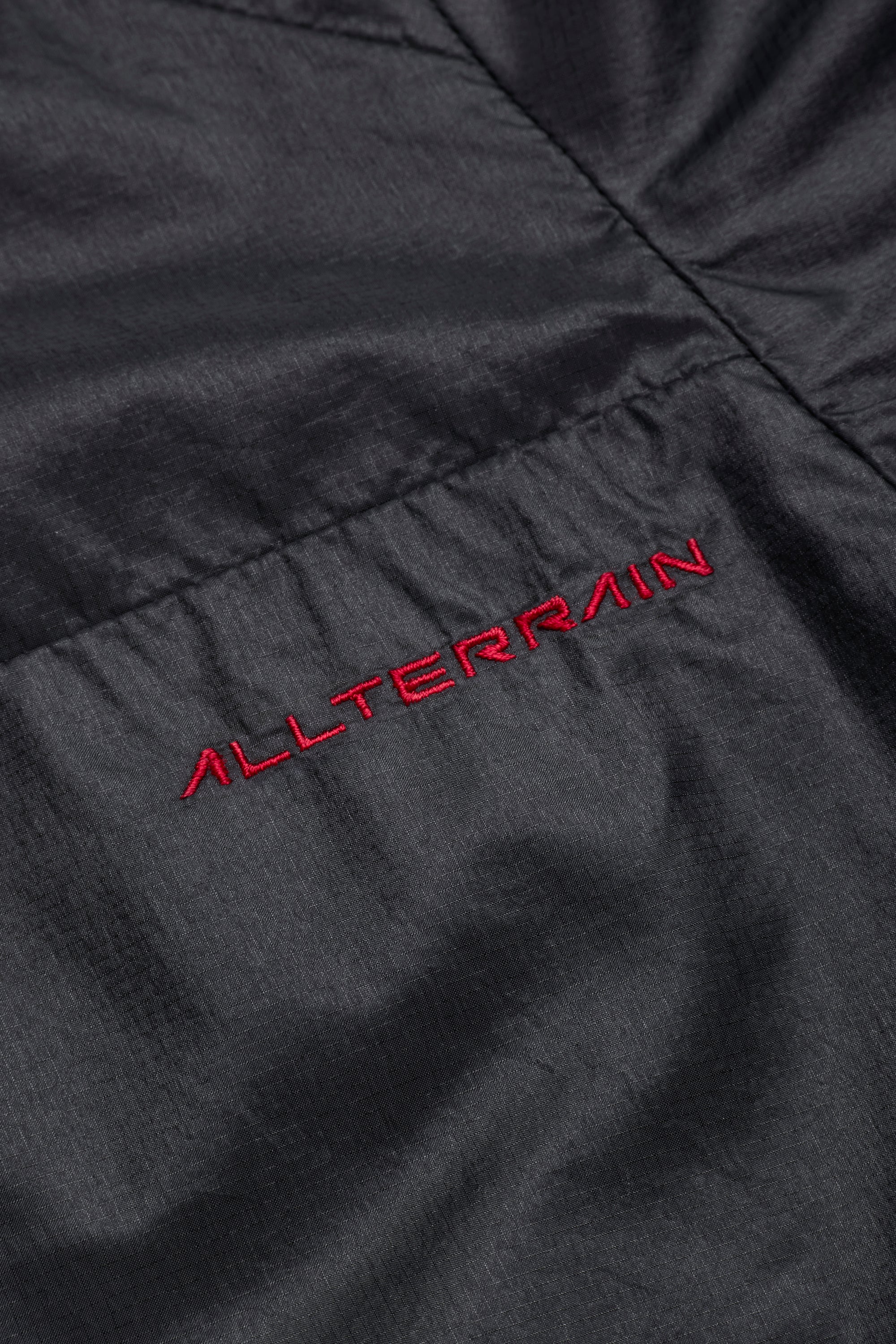 JJJJound Descente Reversible Jacket - Black/Charcoal