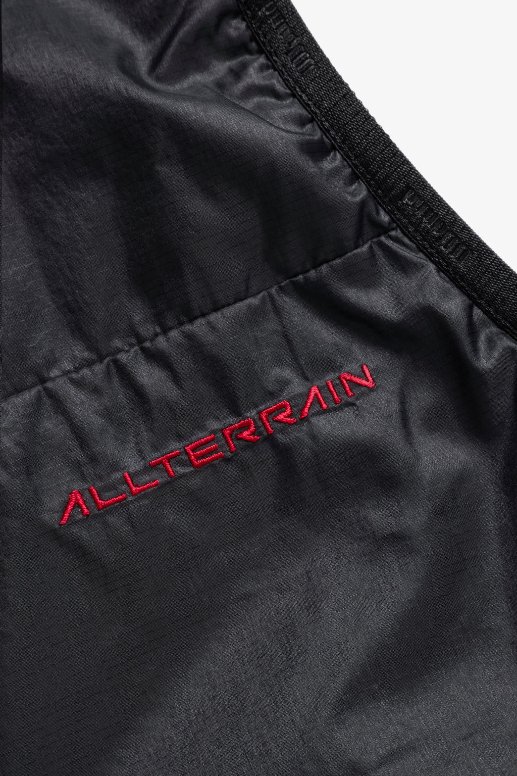 JJJJound Descente Reversible Vest - Black/Charcoal