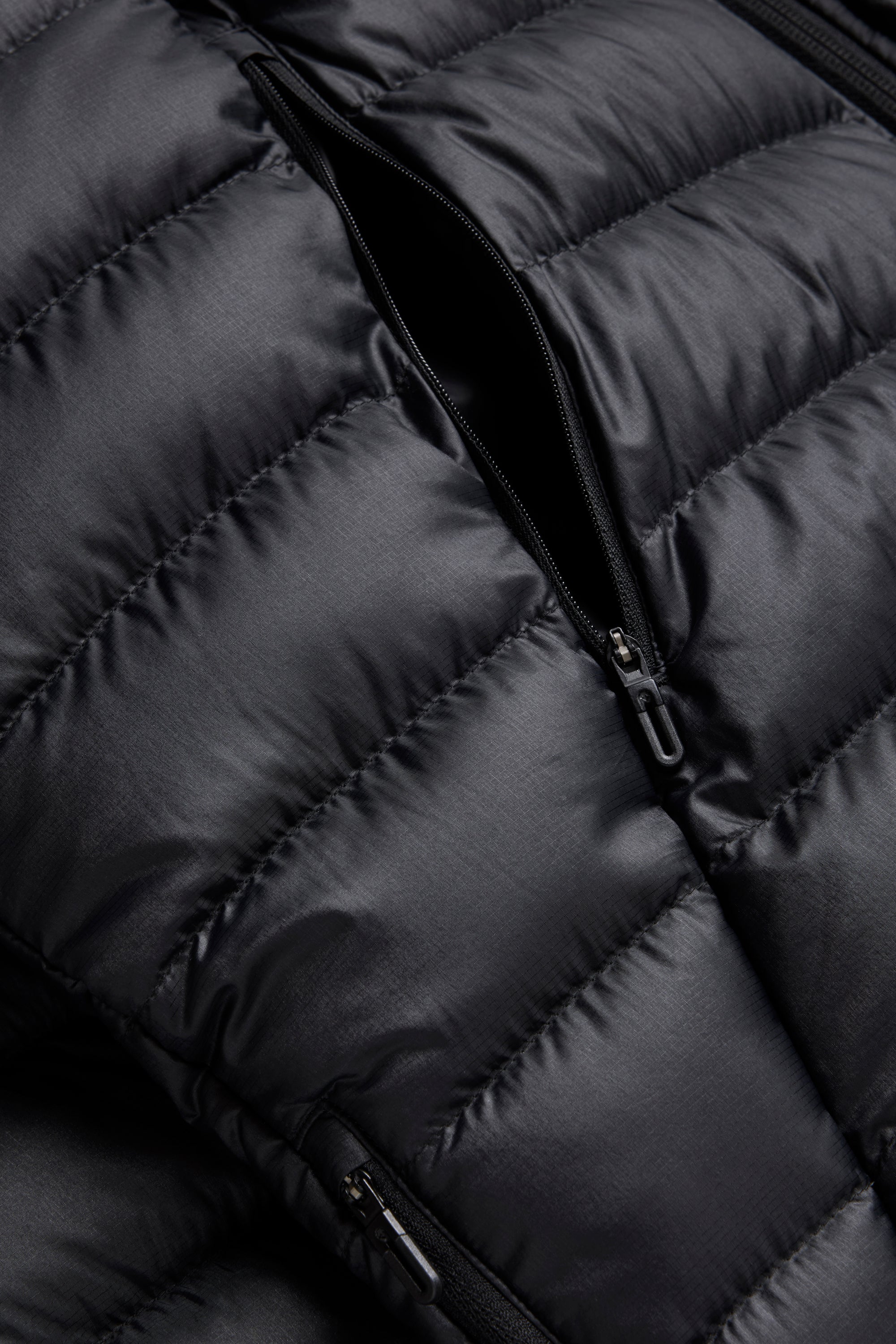 JJJJound Descente Down Jacket - Black/Charcoal