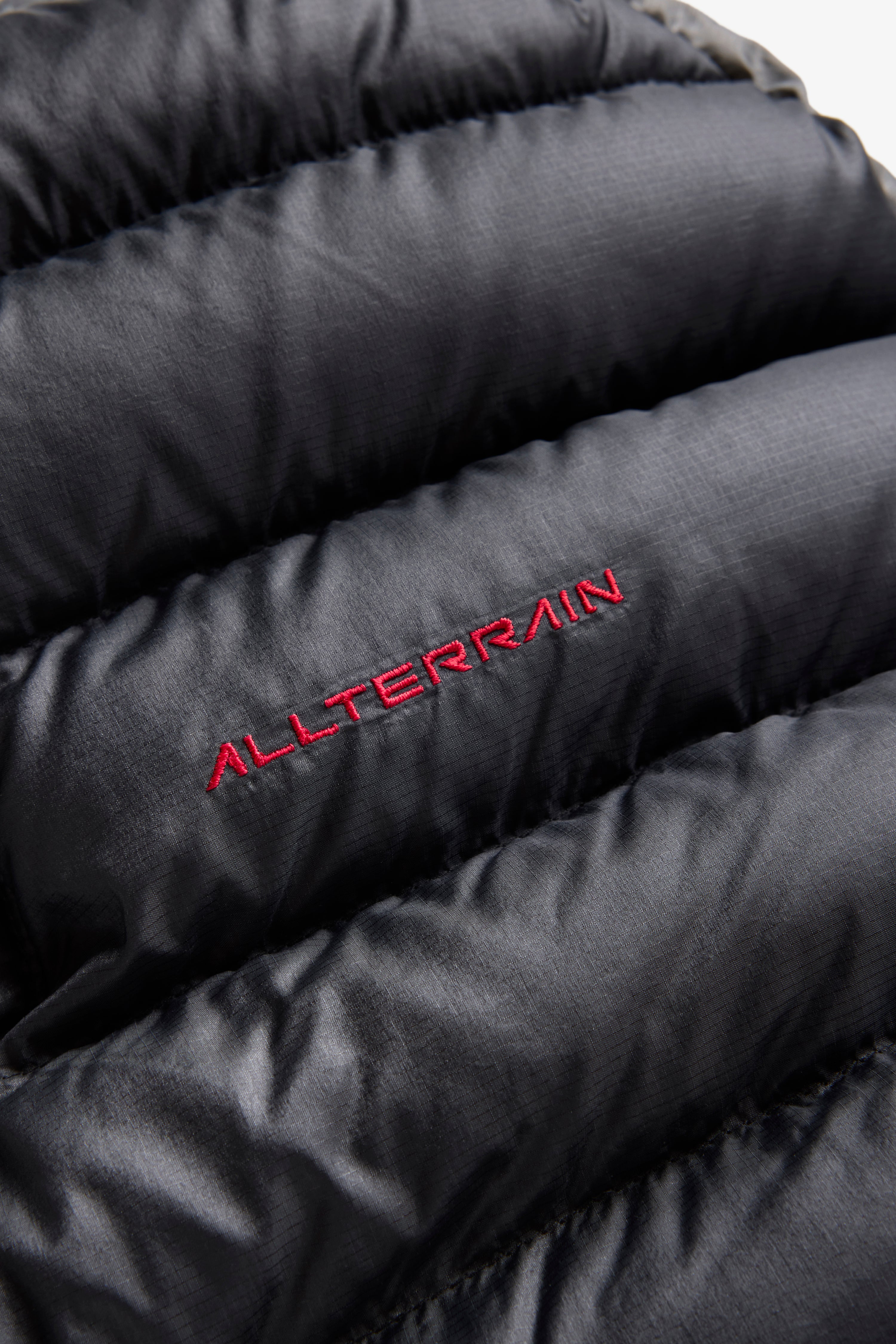 JJJJound Descente Down Jacket - Black/Charcoal