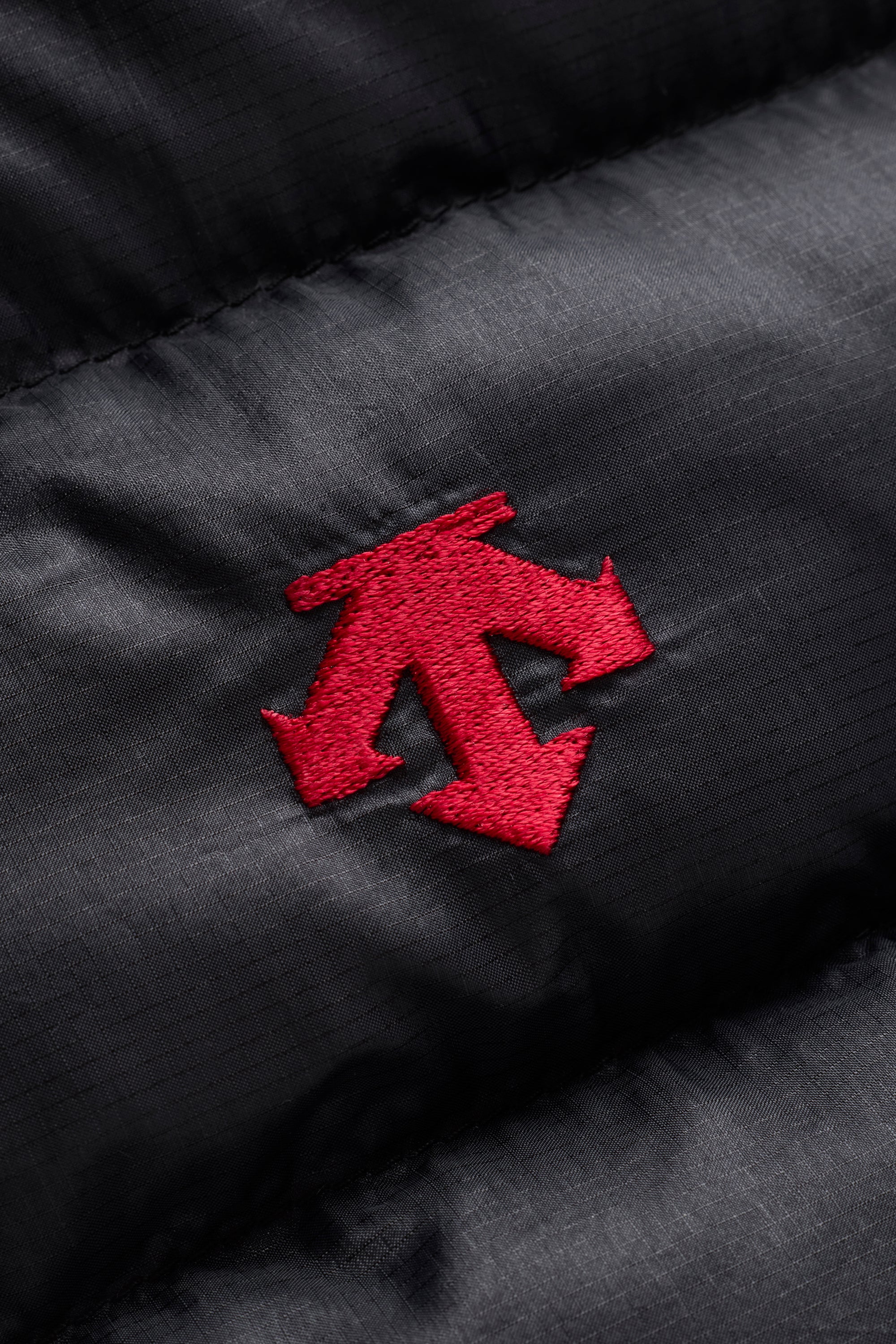 JJJJound Descente Down Jacket - Black/Charcoal