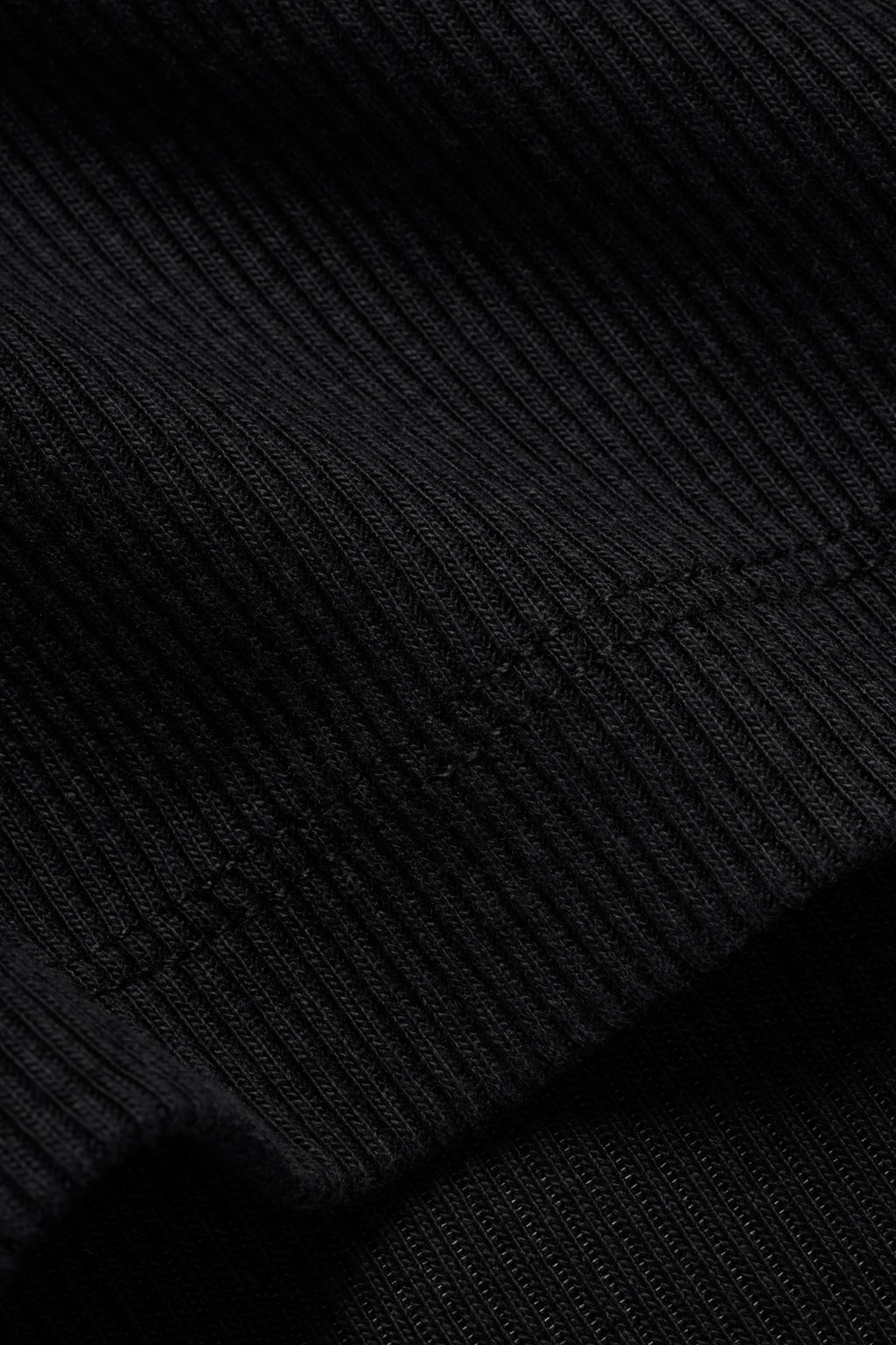 70s Ribbed T-Shirt - Black