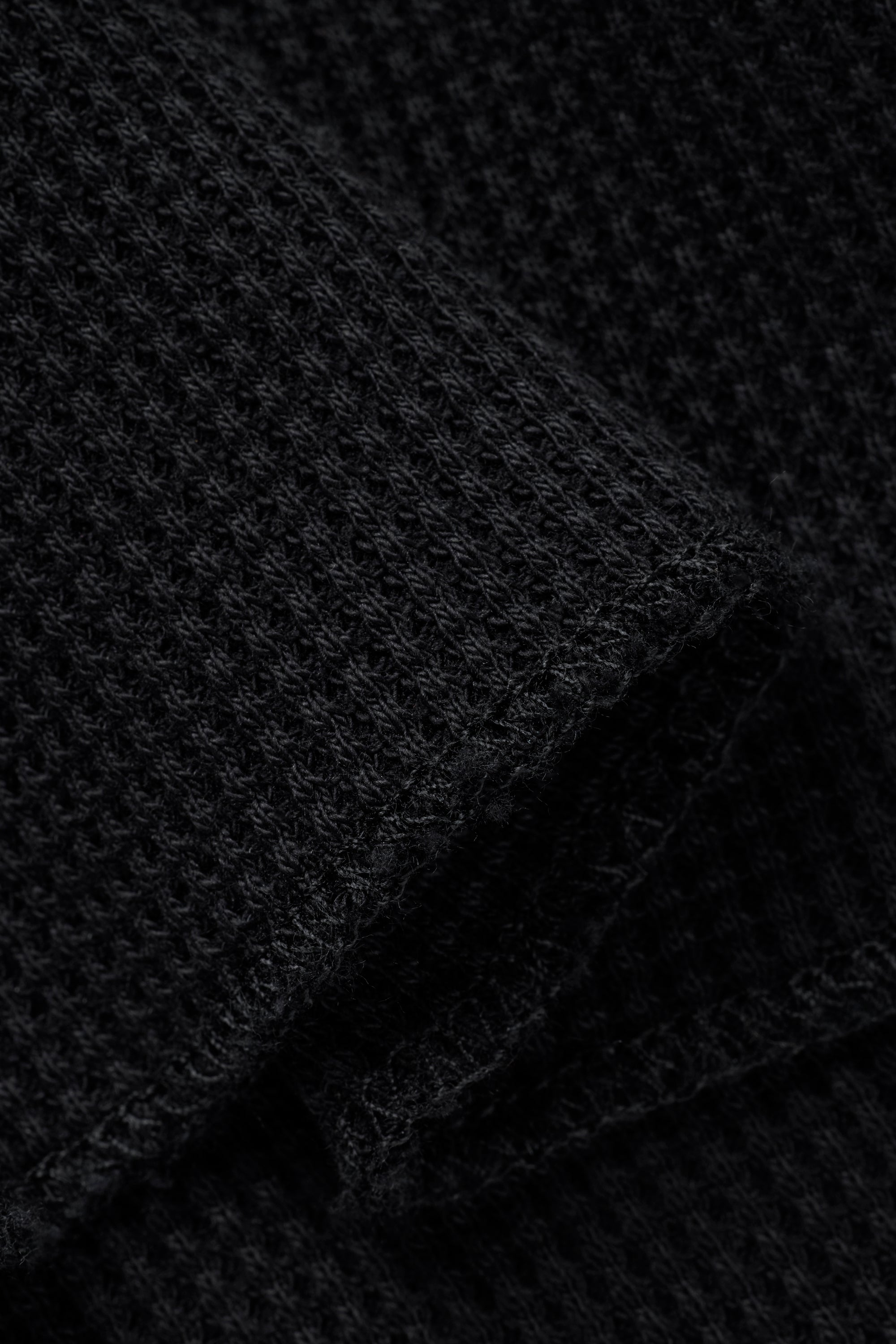 90s Waffle Longsleeve - Black
