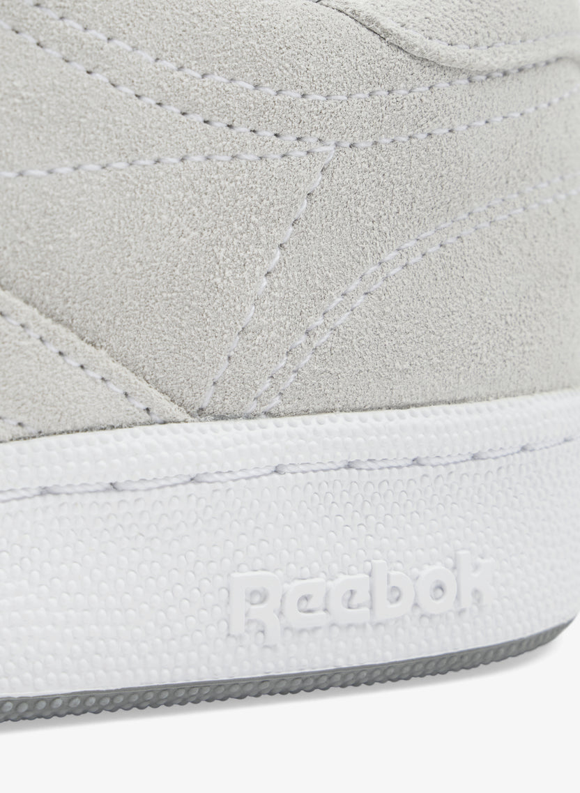 jjjjound reebok club c