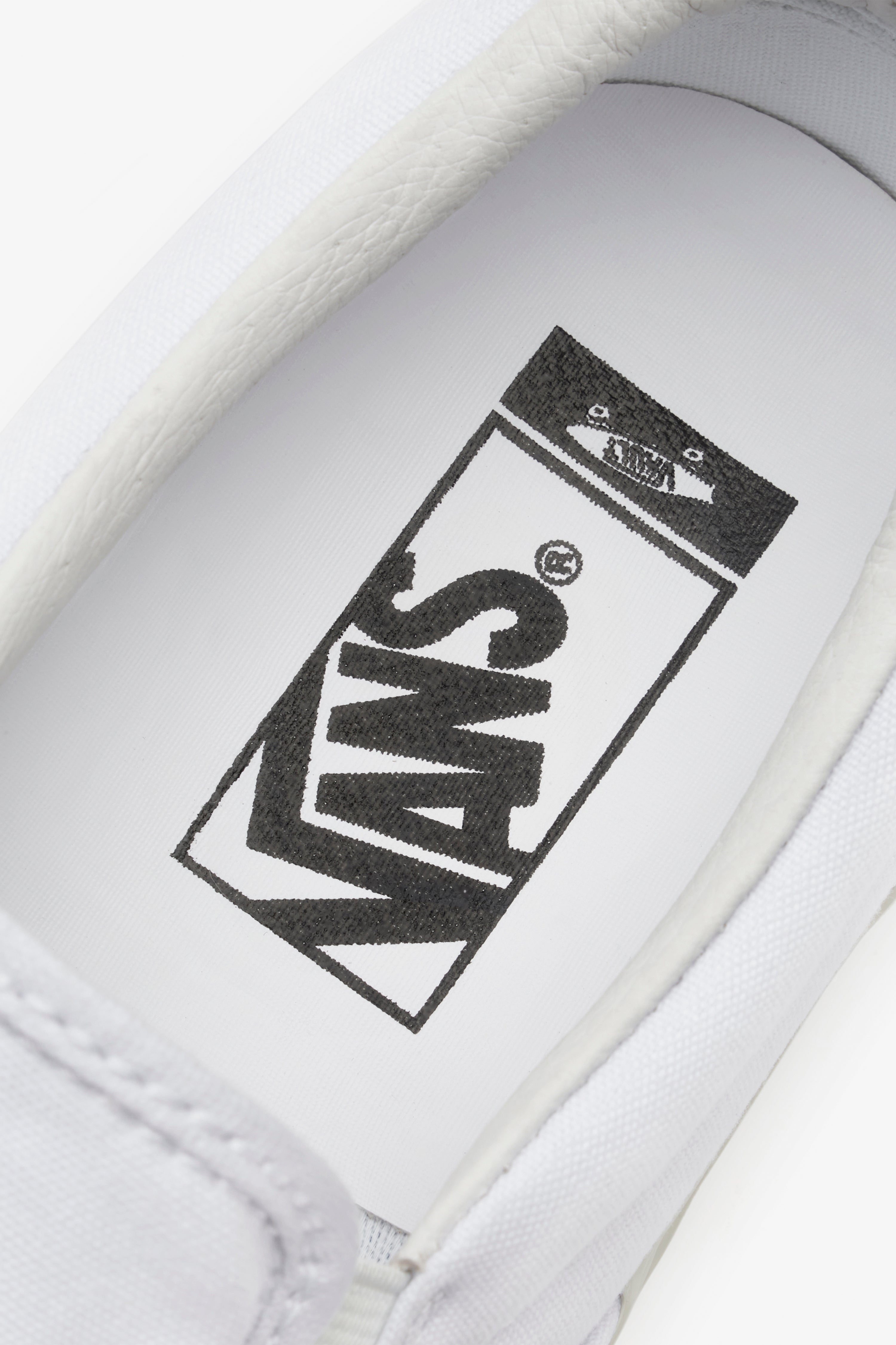 【VANS】クラシック スリッポン VLT LX x JJJJound ユニセックス JJJJound × Vault by Vans Classic Slip-On VLT LX 