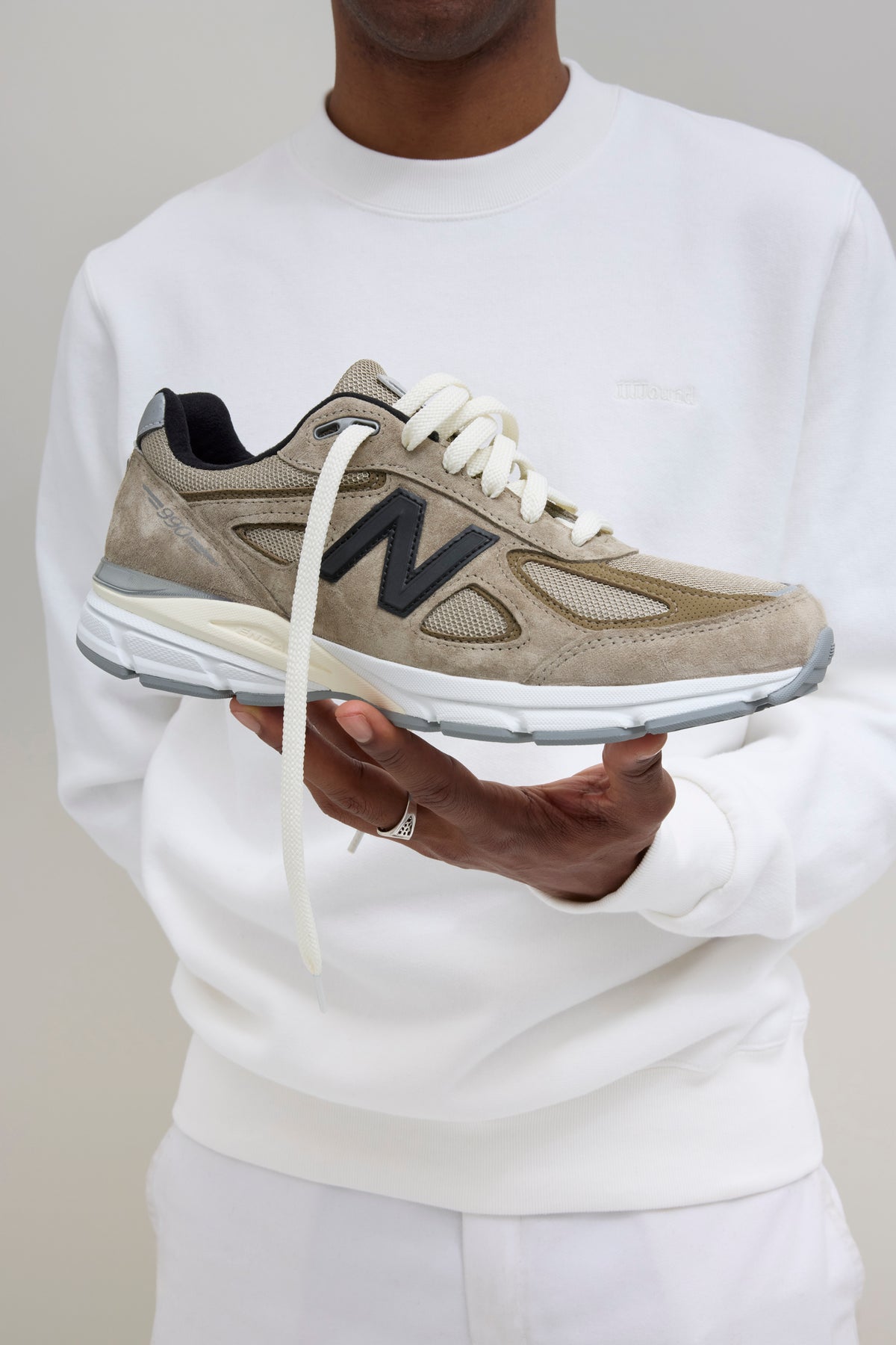 990V4 PRESALE INFORMATION