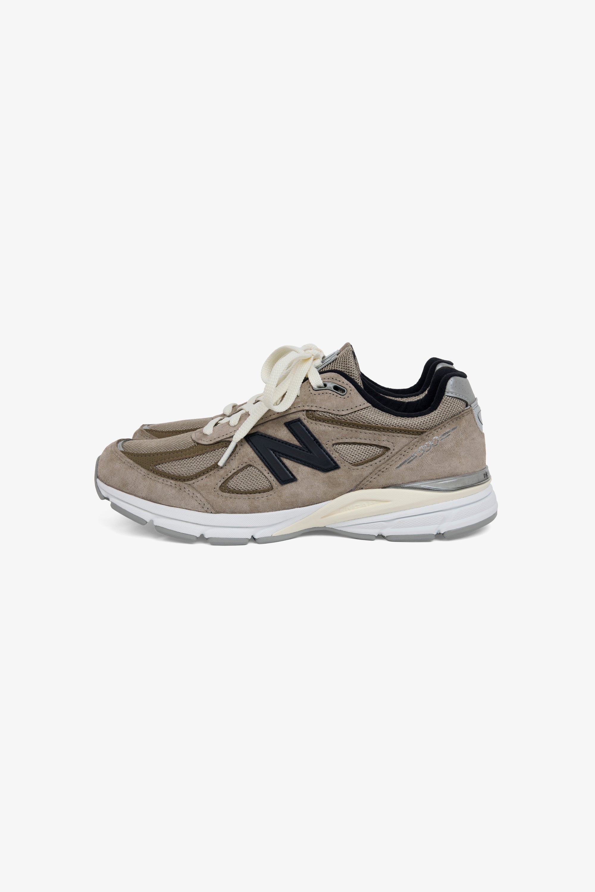 JJJJound New Balance 990v4 - Mushroom
