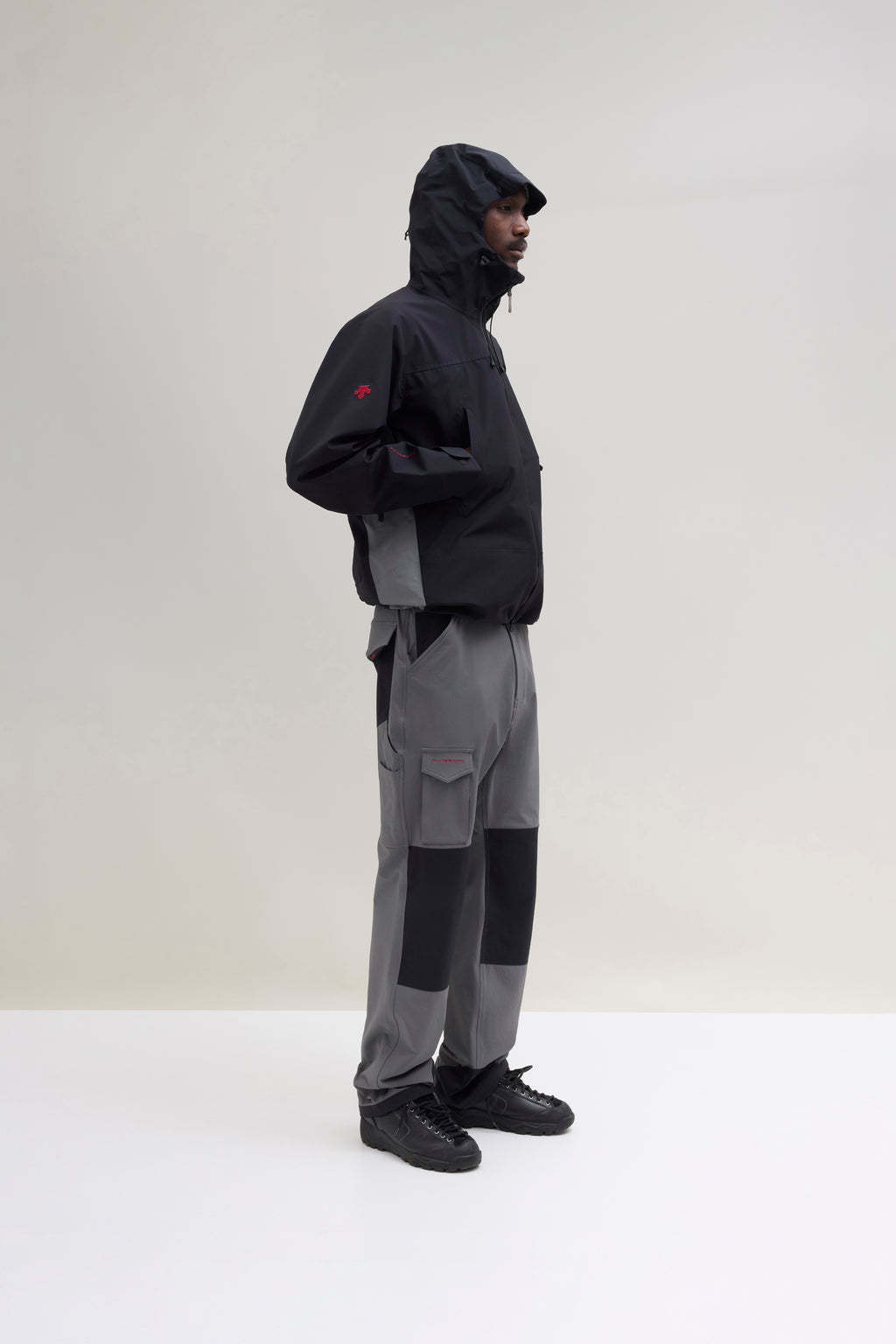 JJJJound Descente Hardshell Parka - Black/Charcoal