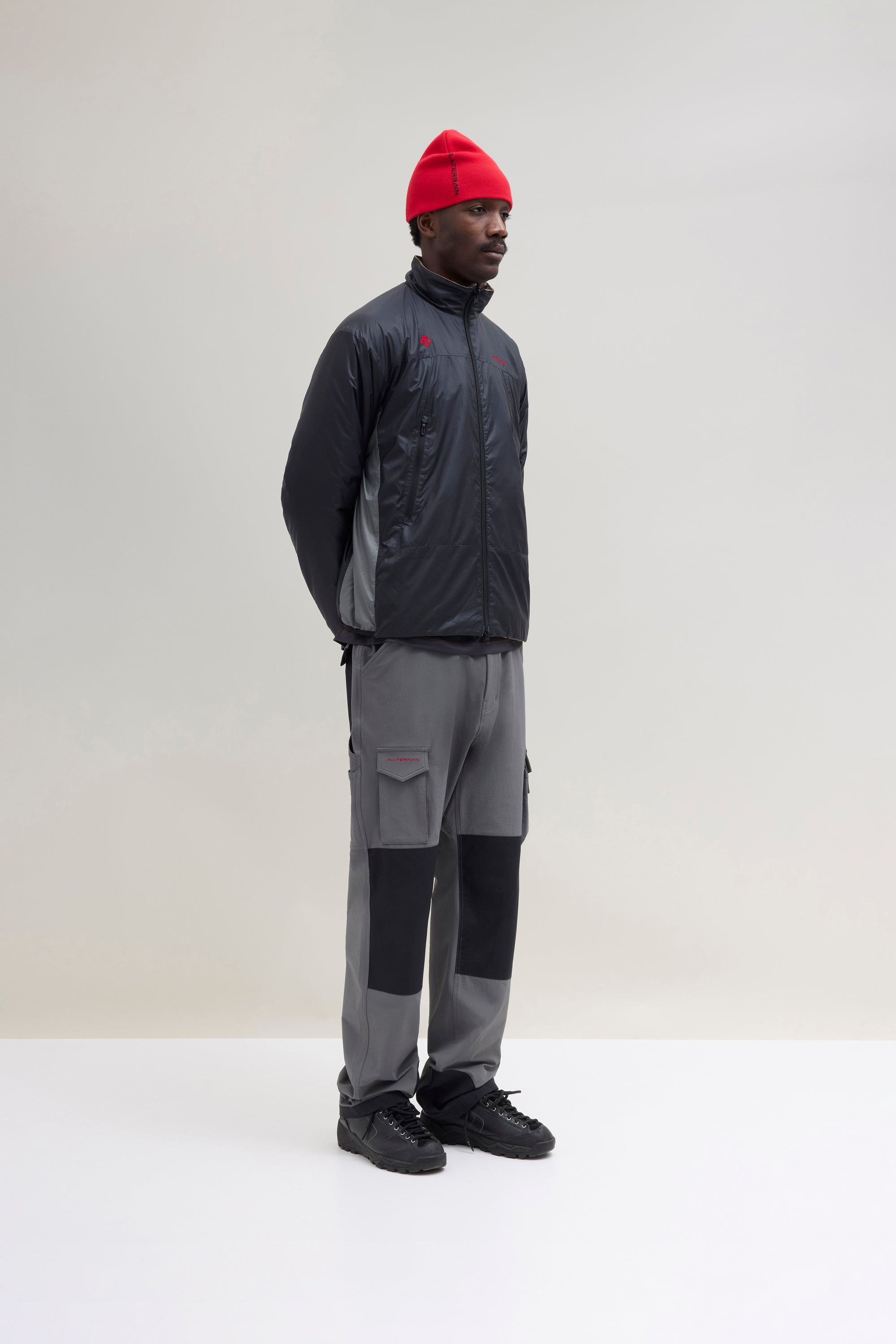 JJJJound Descente Reversible Jacket - Black/Charcoal