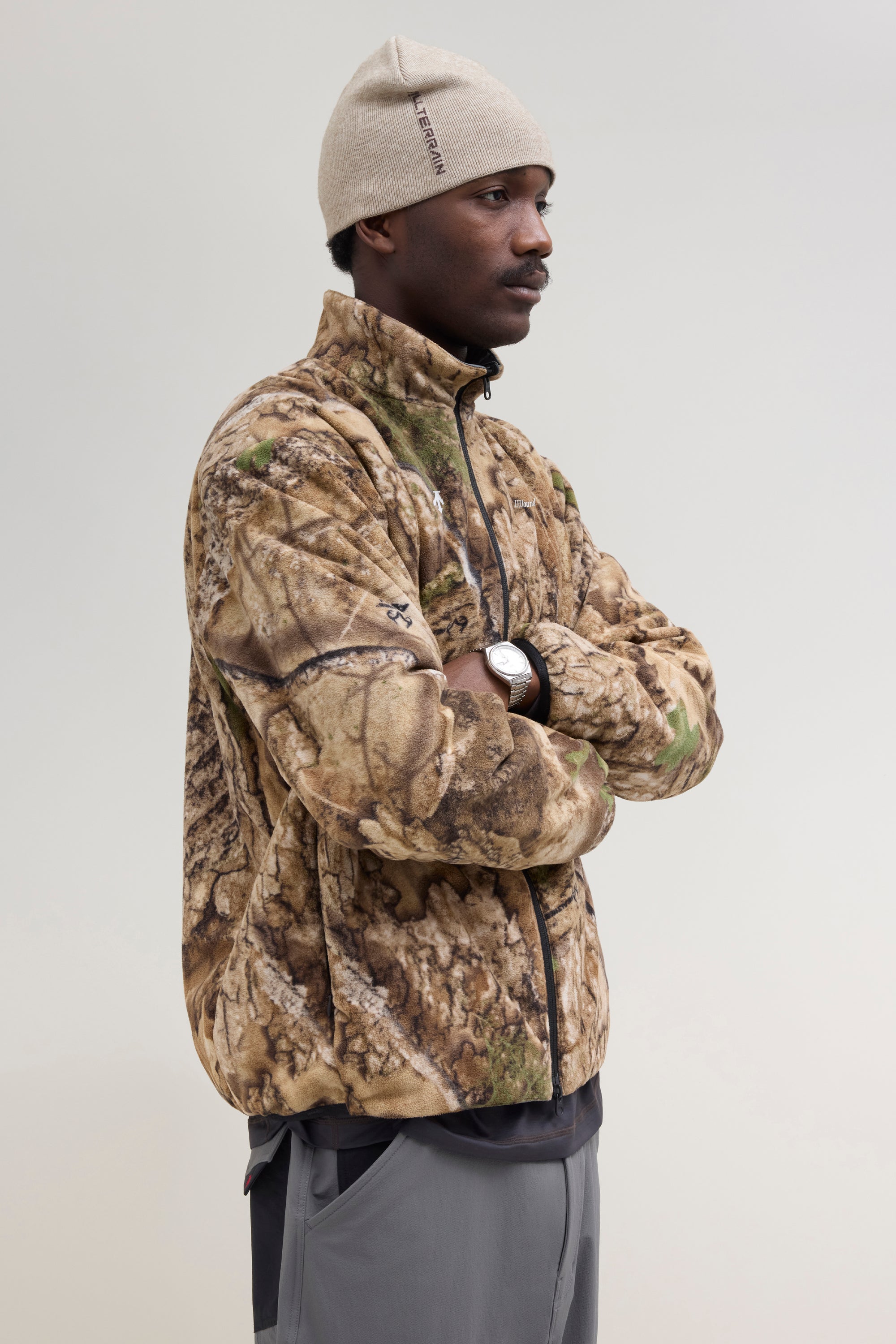 JJJJound Descente Reversible Jacket - Black/Charcoal