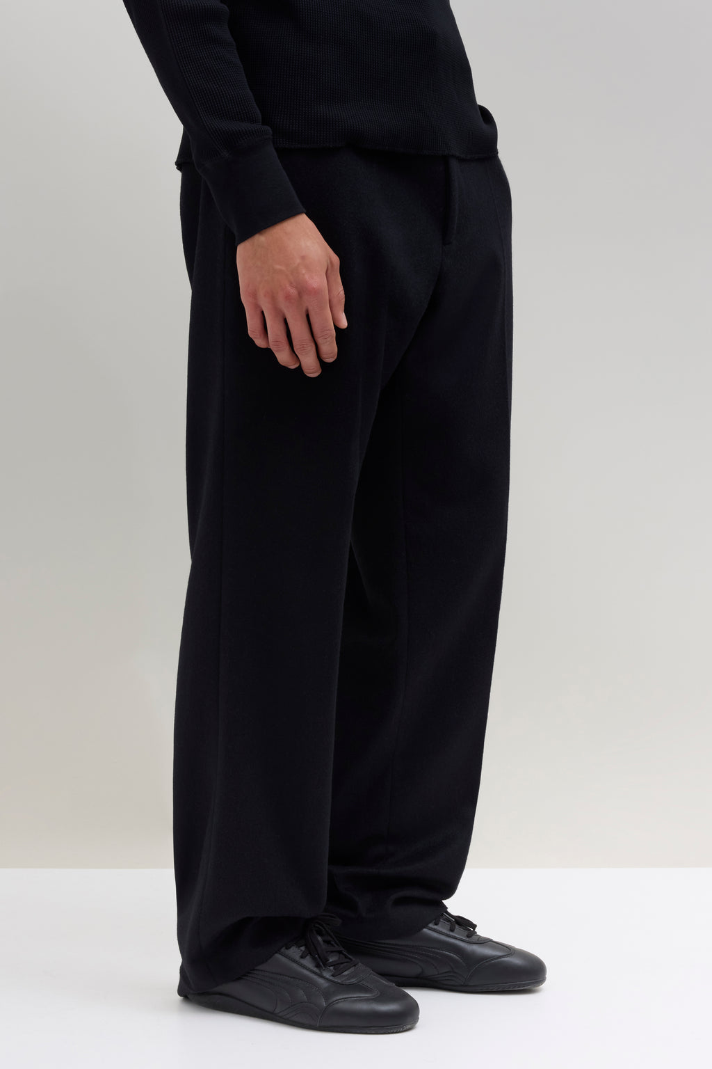 Heavy Wool Trousers Wide - Black