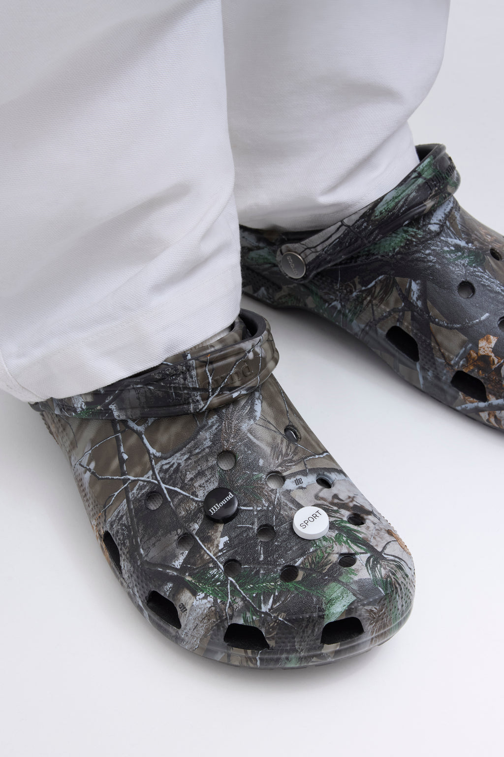 JJJJound Crocs Classic Clogs - Realtree/Black