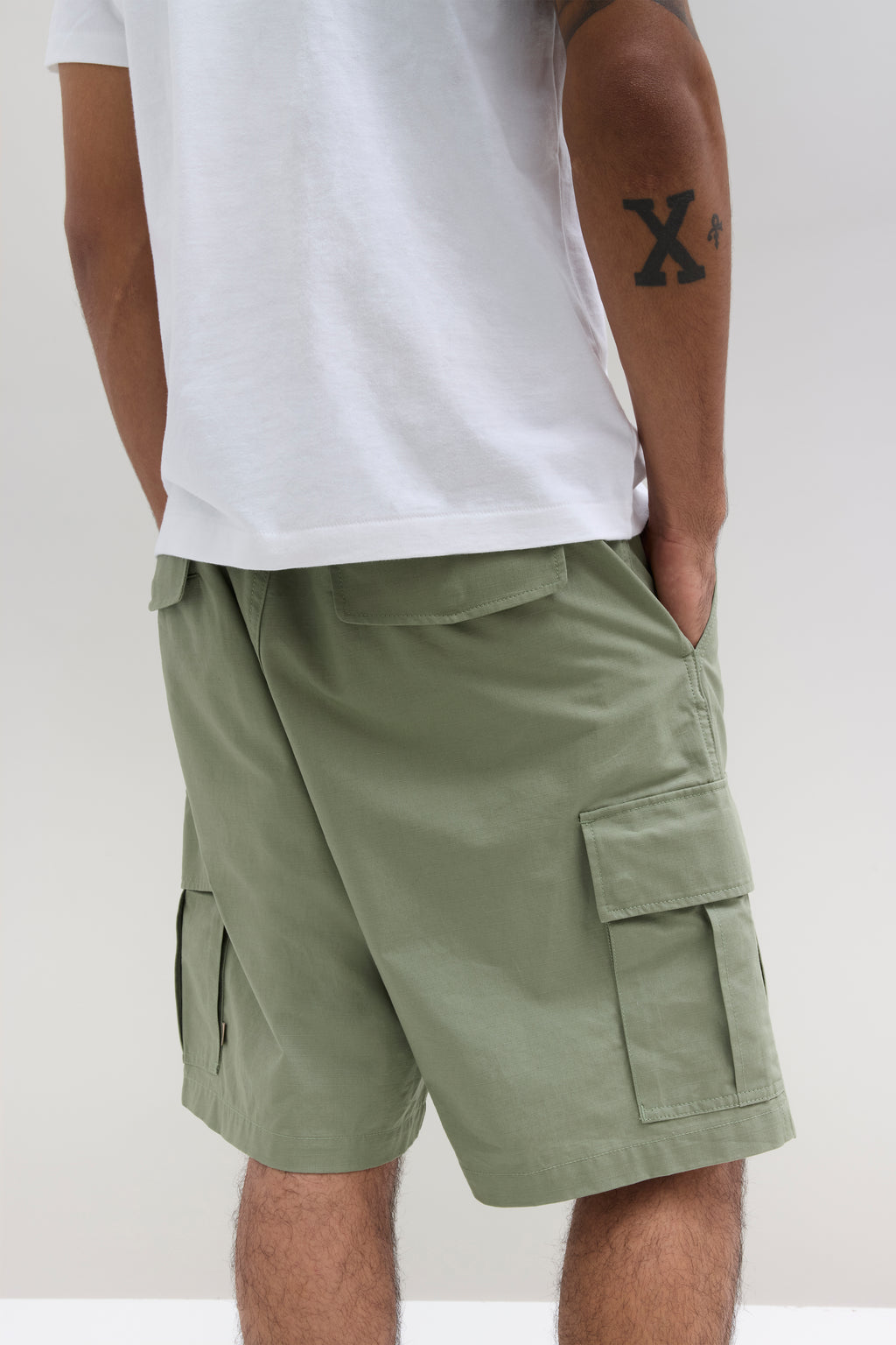 Lightweight Cargo Shorts - Light Olive