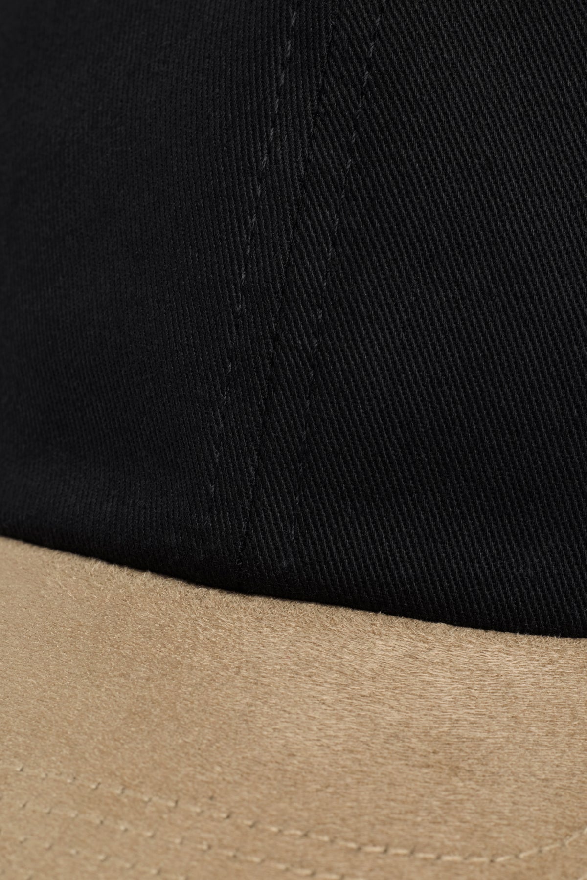 2-Tone Weekend Cap - Black/Tan