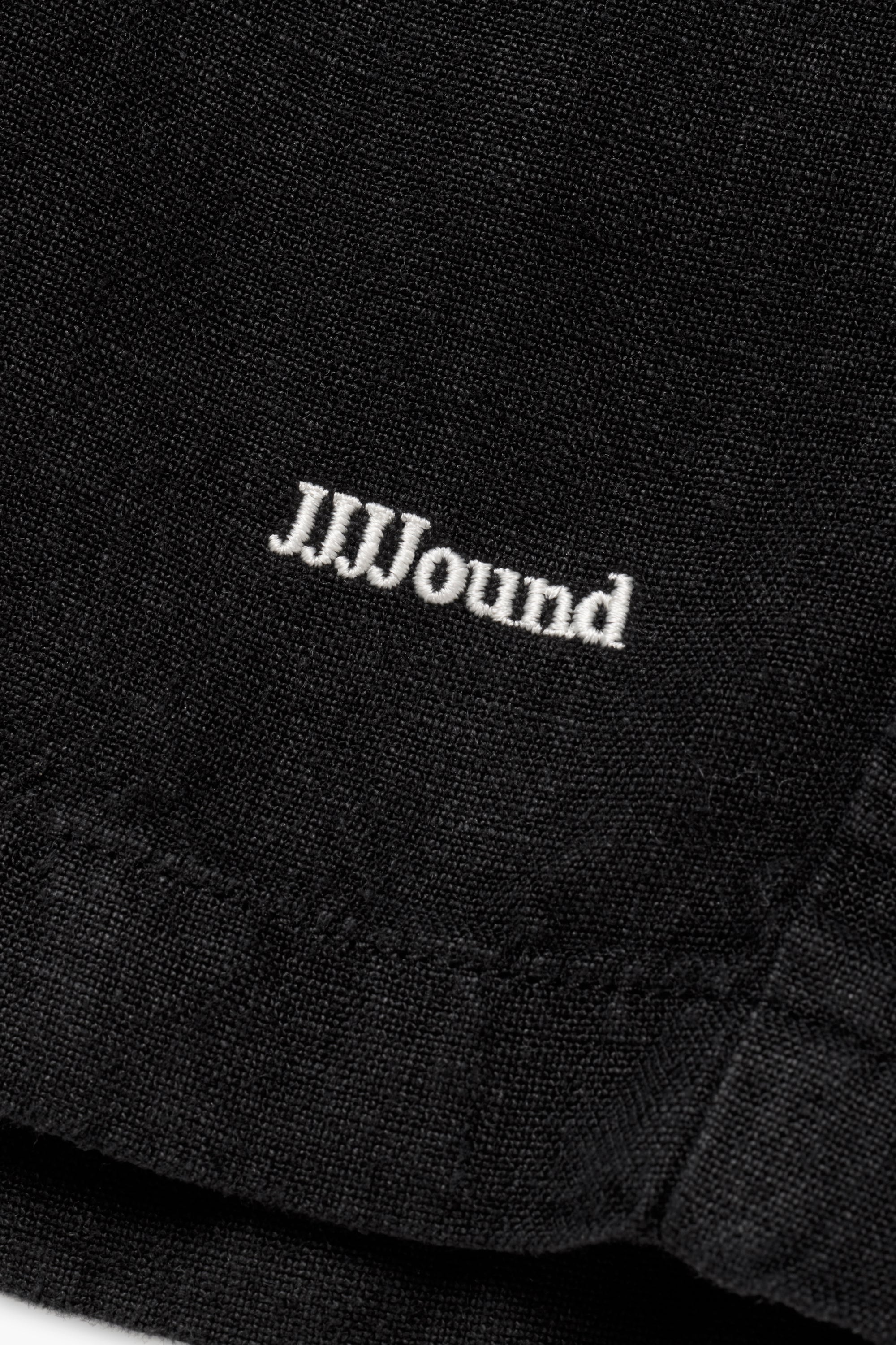 Logo Weekend Linen Short - Black