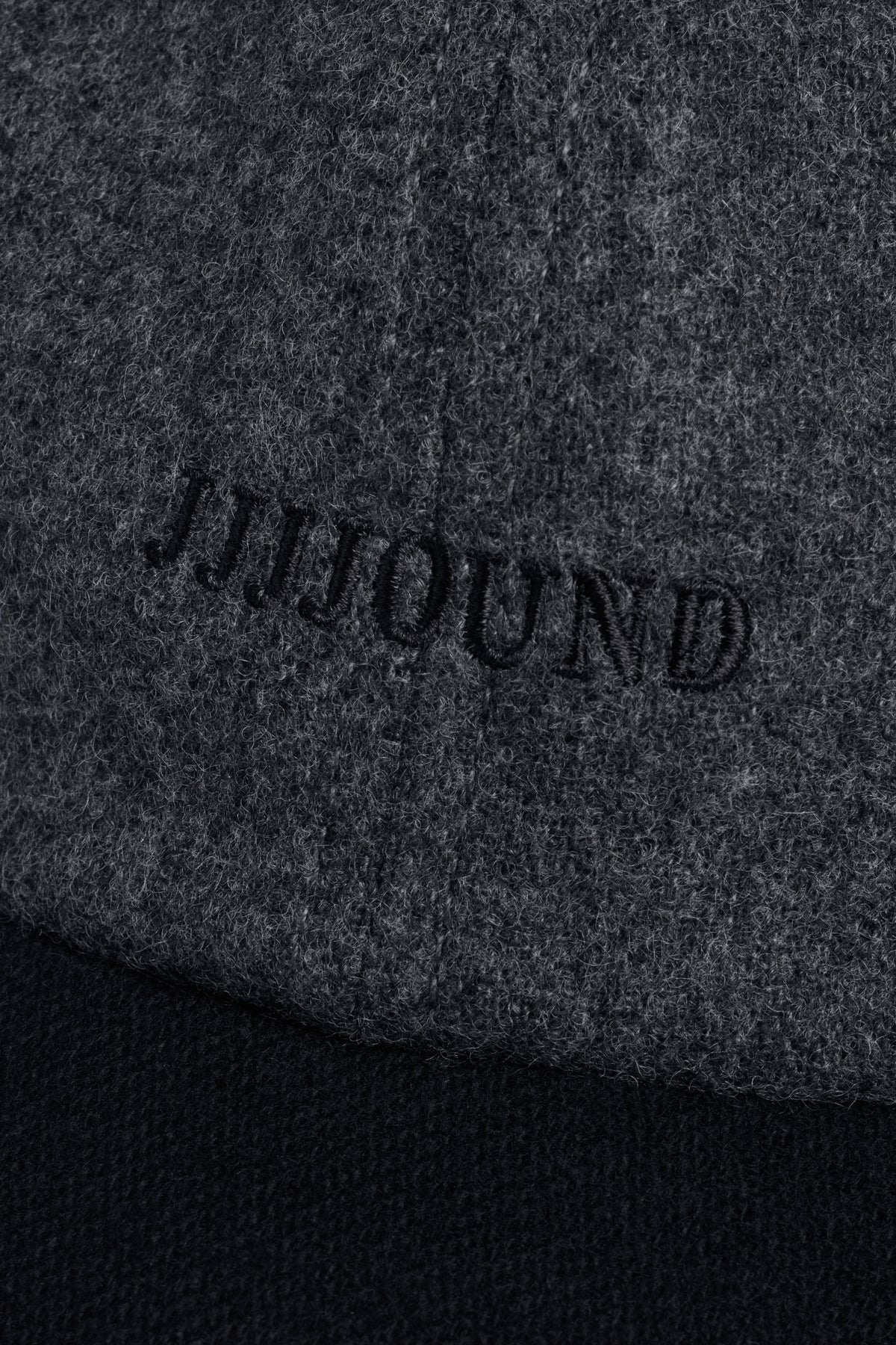 Logo Weekend Wool Cap - Black / Charcoal